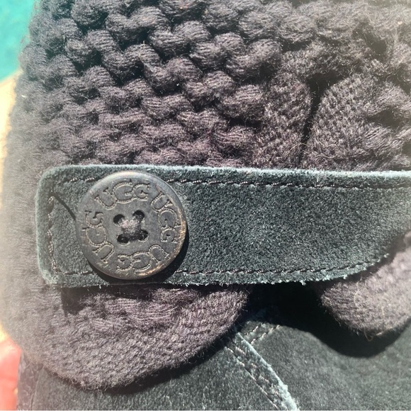 Ugg Black Suede Ankle Boots with Knit Cuffs & Button Sz 4 Kids - Picture 6 of 6